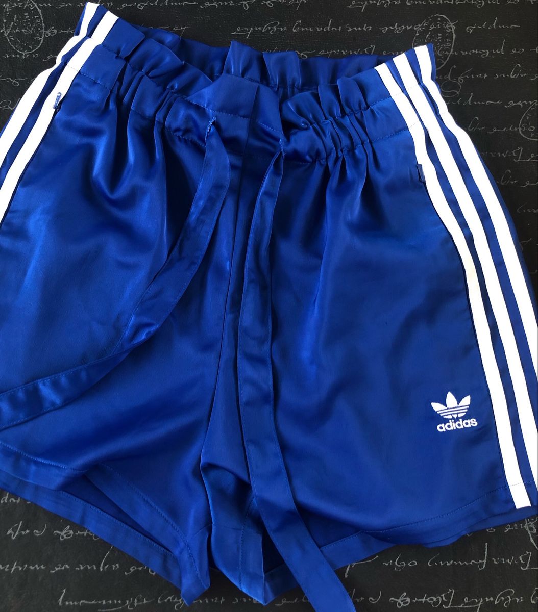 Short adidas online azul