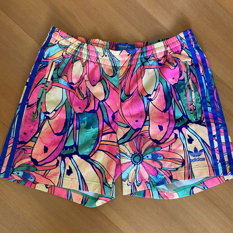 Adidas banana shorts hotsell
