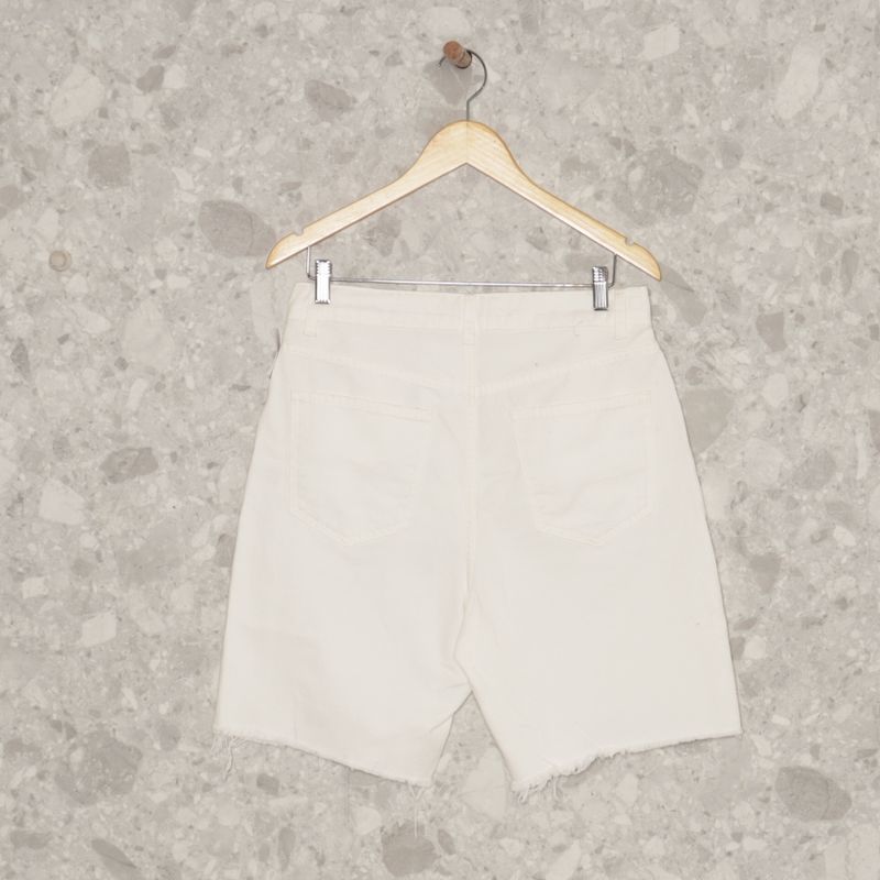 Short Bermuda Off White Sarja C e a Shorts Feminino C-E-A Nunca