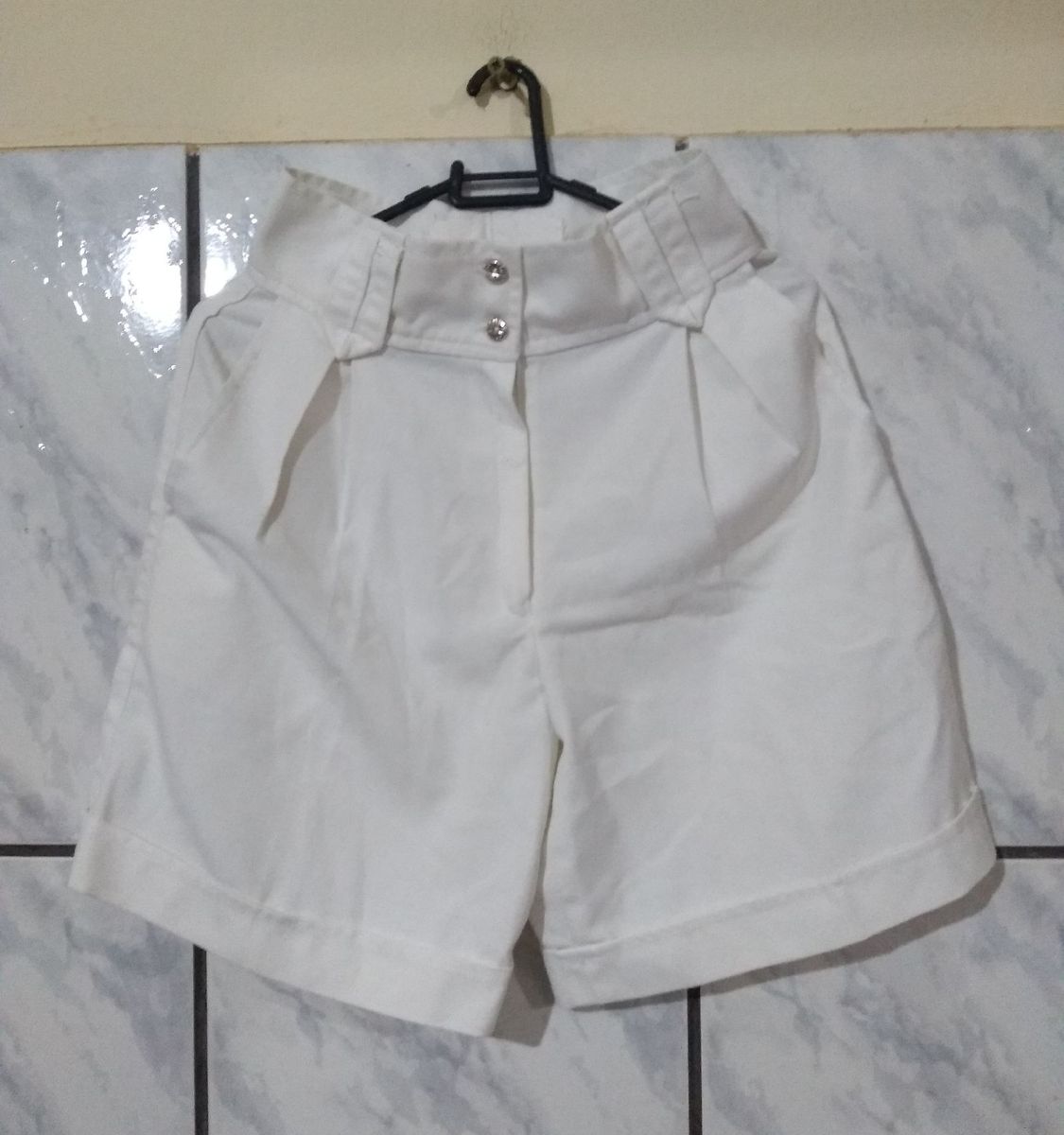 short cos alto branco