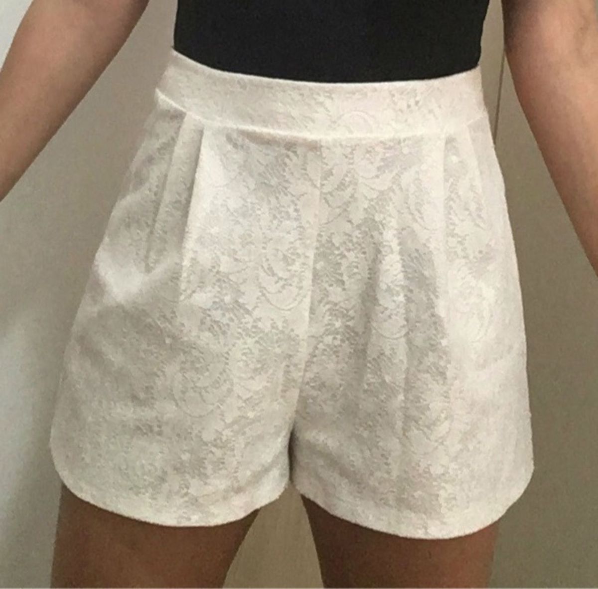 shorts branco cintura alta