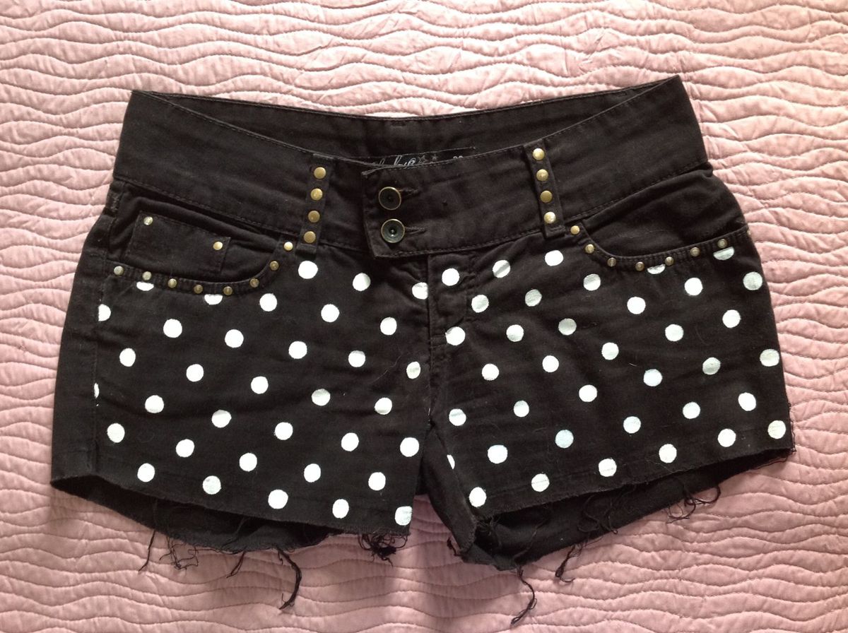 short customizado de bolinhas - short clock house