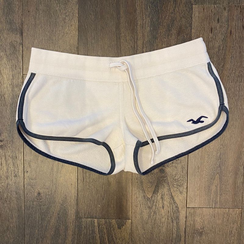 Short moletom best sale hollister feminino