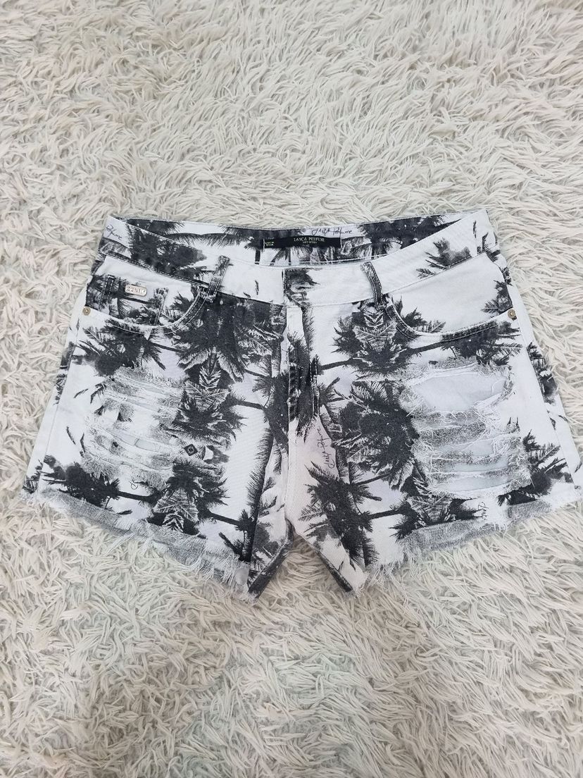 short feminino marca lança perfume tamanho 42 - outros lança perfume