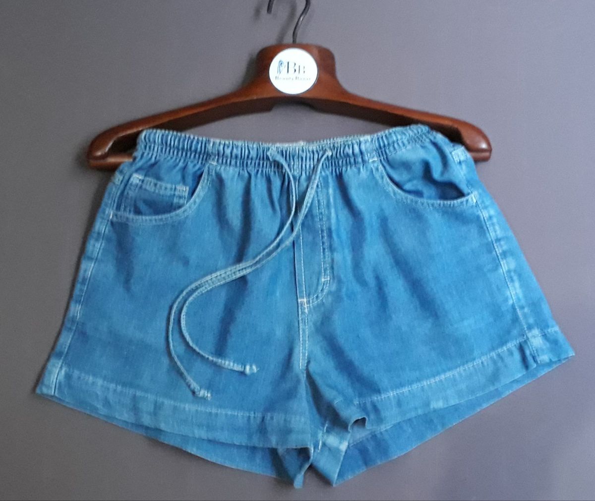 bermuda jeans feminina com elastico na cintura