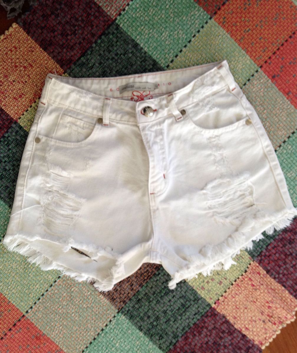 short branco jeans feminino