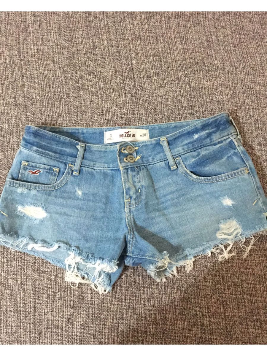 short curto desfiado feminino