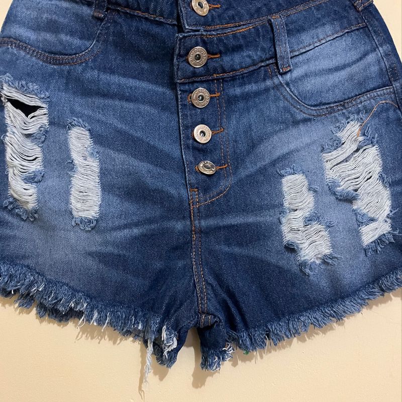 Short Jeans Feminino Cintura Alta Destroyed Cós e Pernas Desfiados