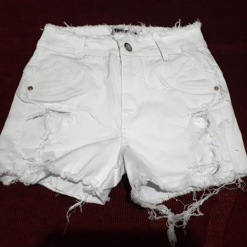 Short jeans branco store rasgado