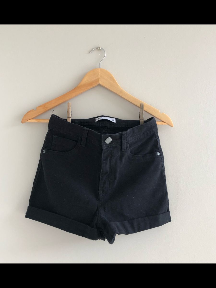 fotos de shorts jeans cintura alta preto