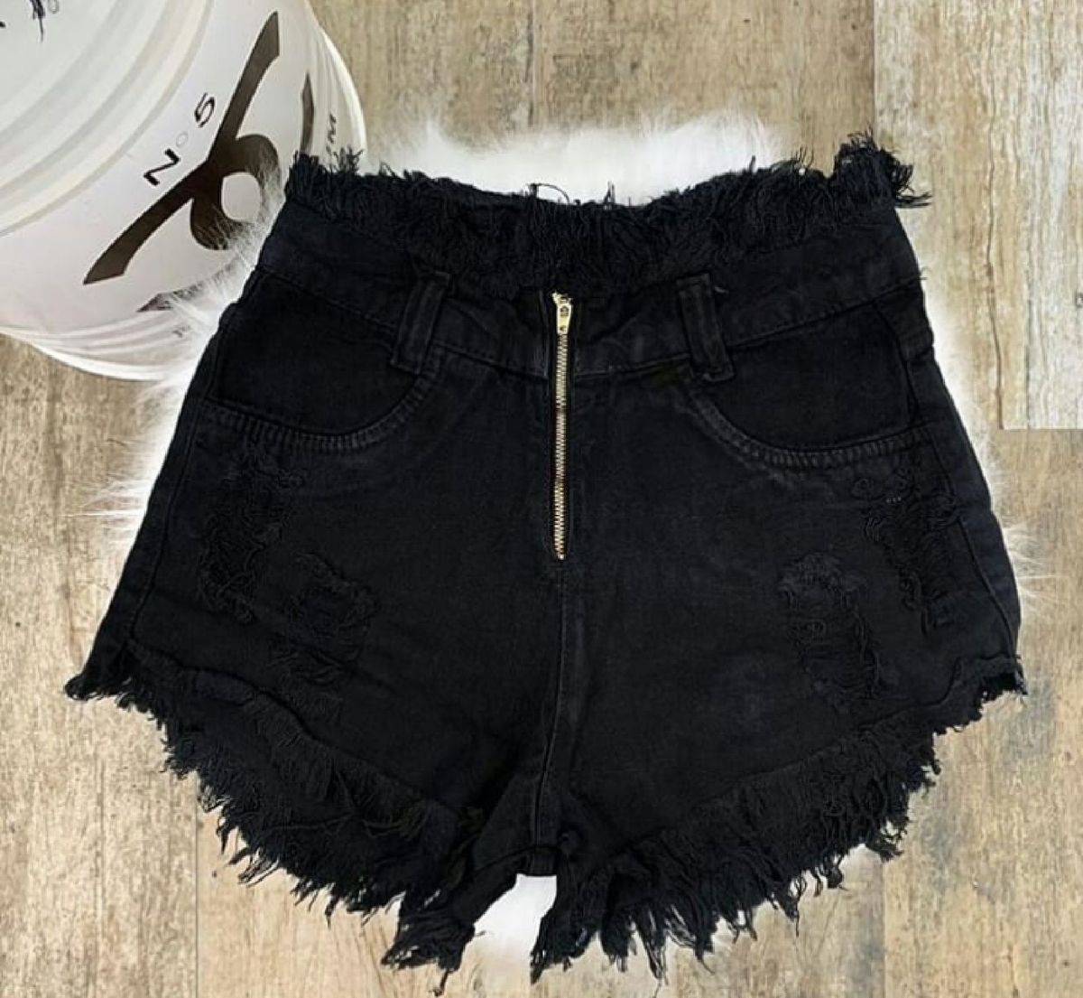 short jeans com ziper