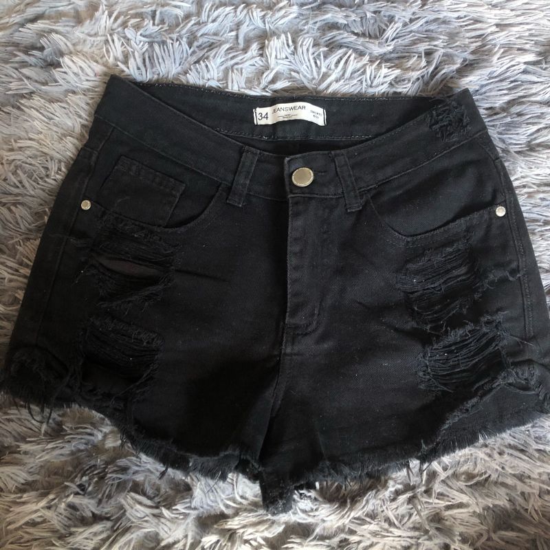 Short jeans hot sale preto rasgado