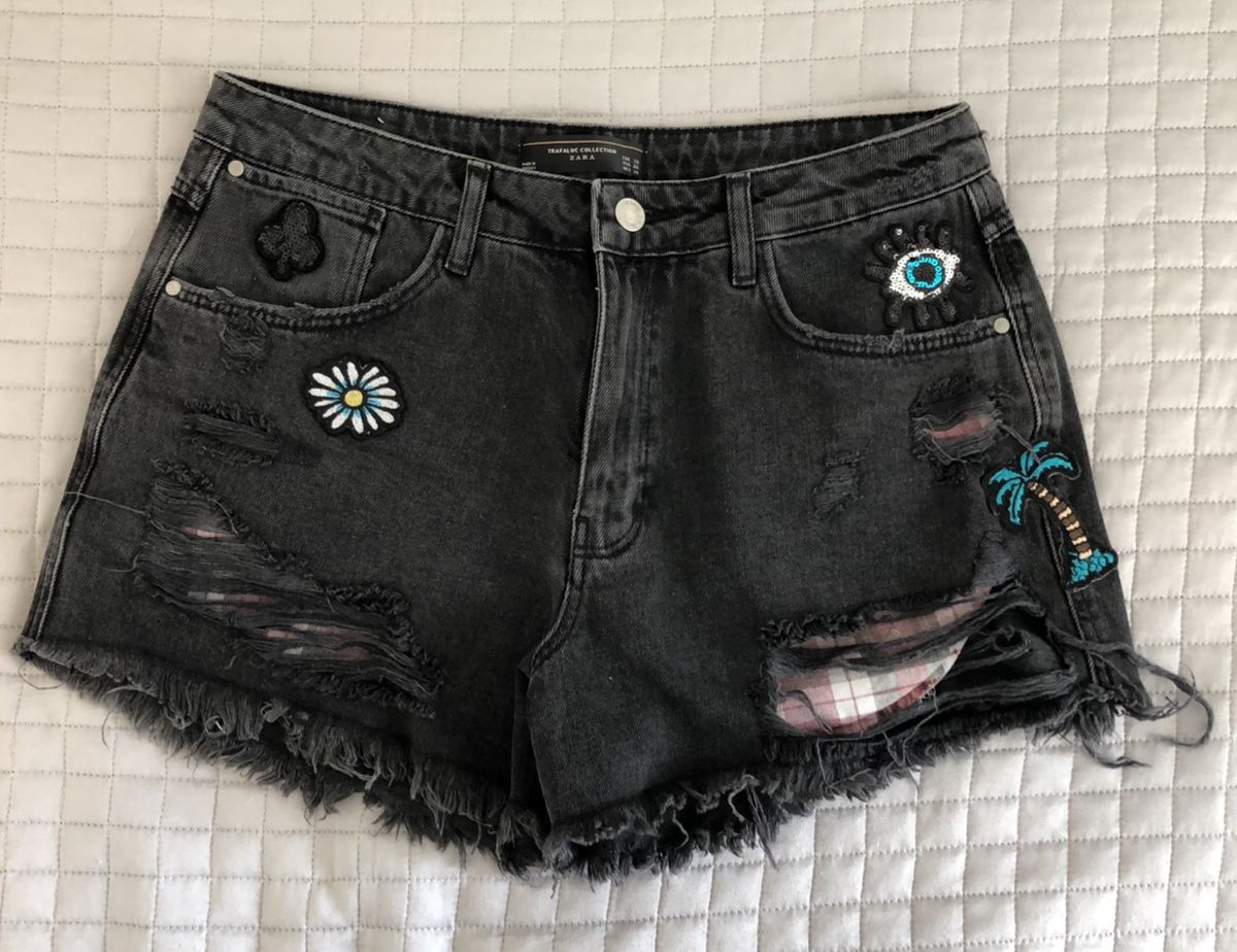 short jeans preto rasgado feminino