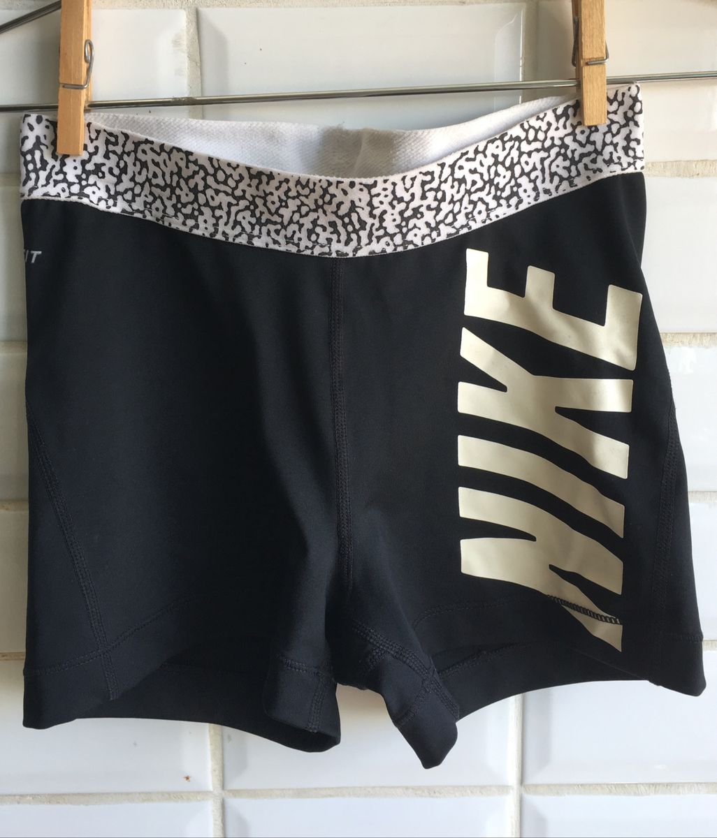 short legging nike feminino