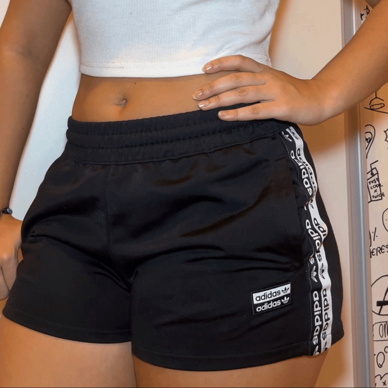 Short hot sale adidas feminino