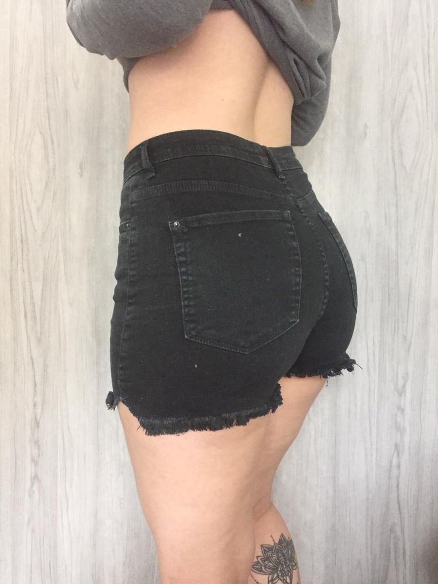 shortinho preto cintura alta