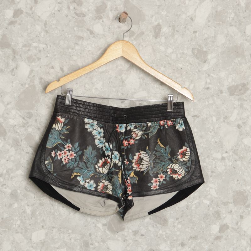 Short Preto Floral Patricia Viera, Shorts Feminino Patricia Viera Usado  95040873