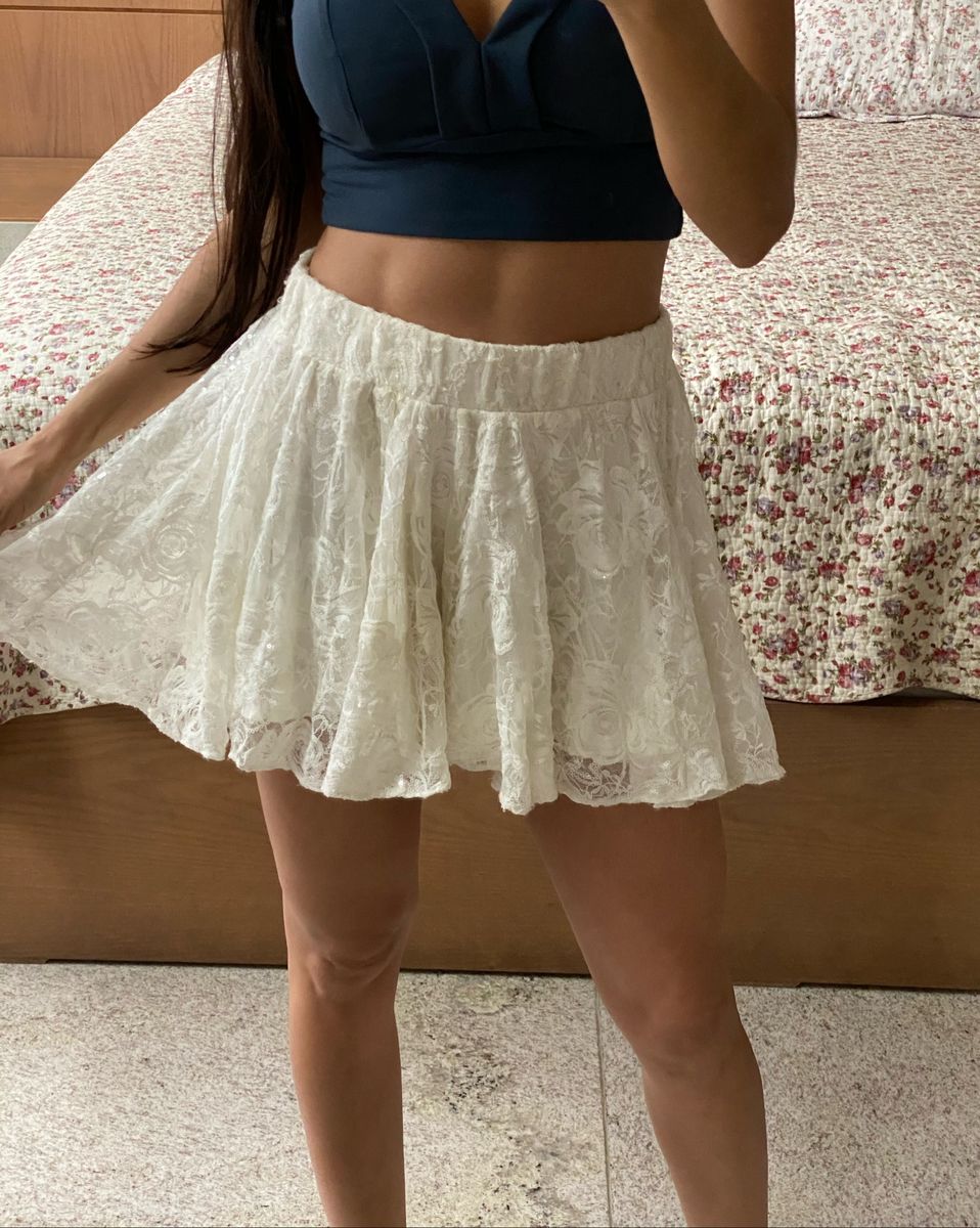 vestido branco de manga longa