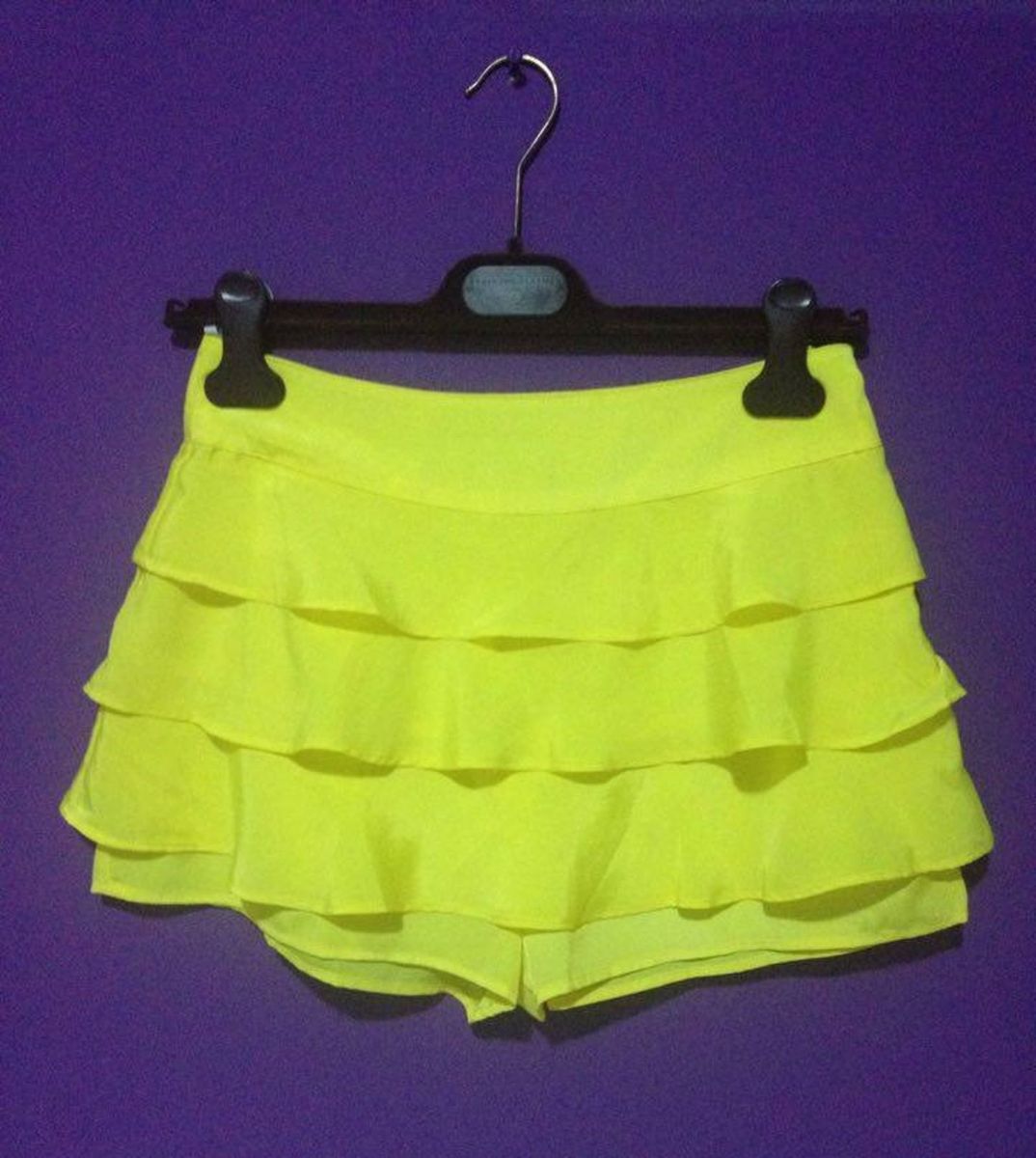 short saia babado