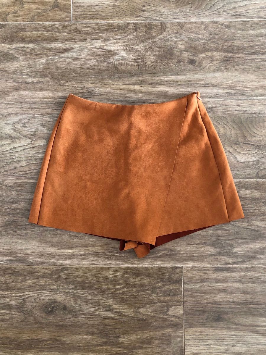 short saia de suede