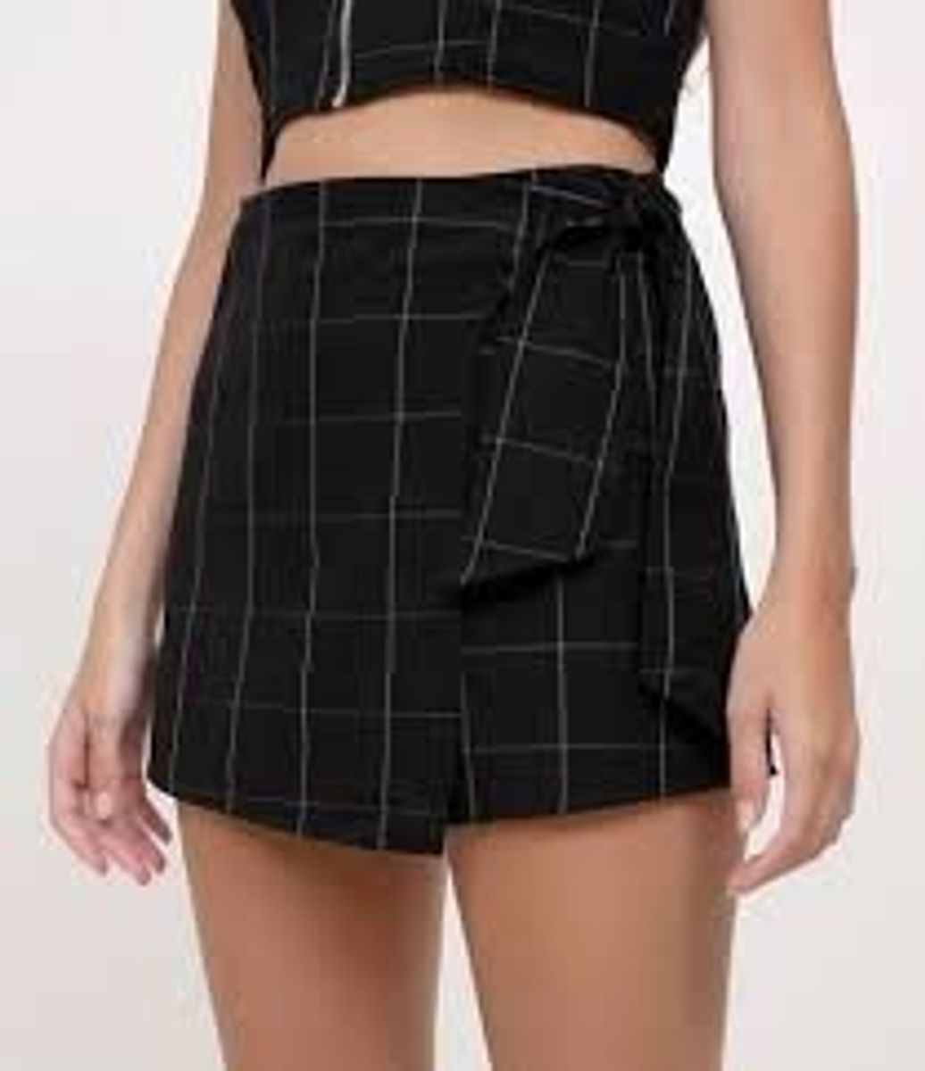 short saia quadriculado