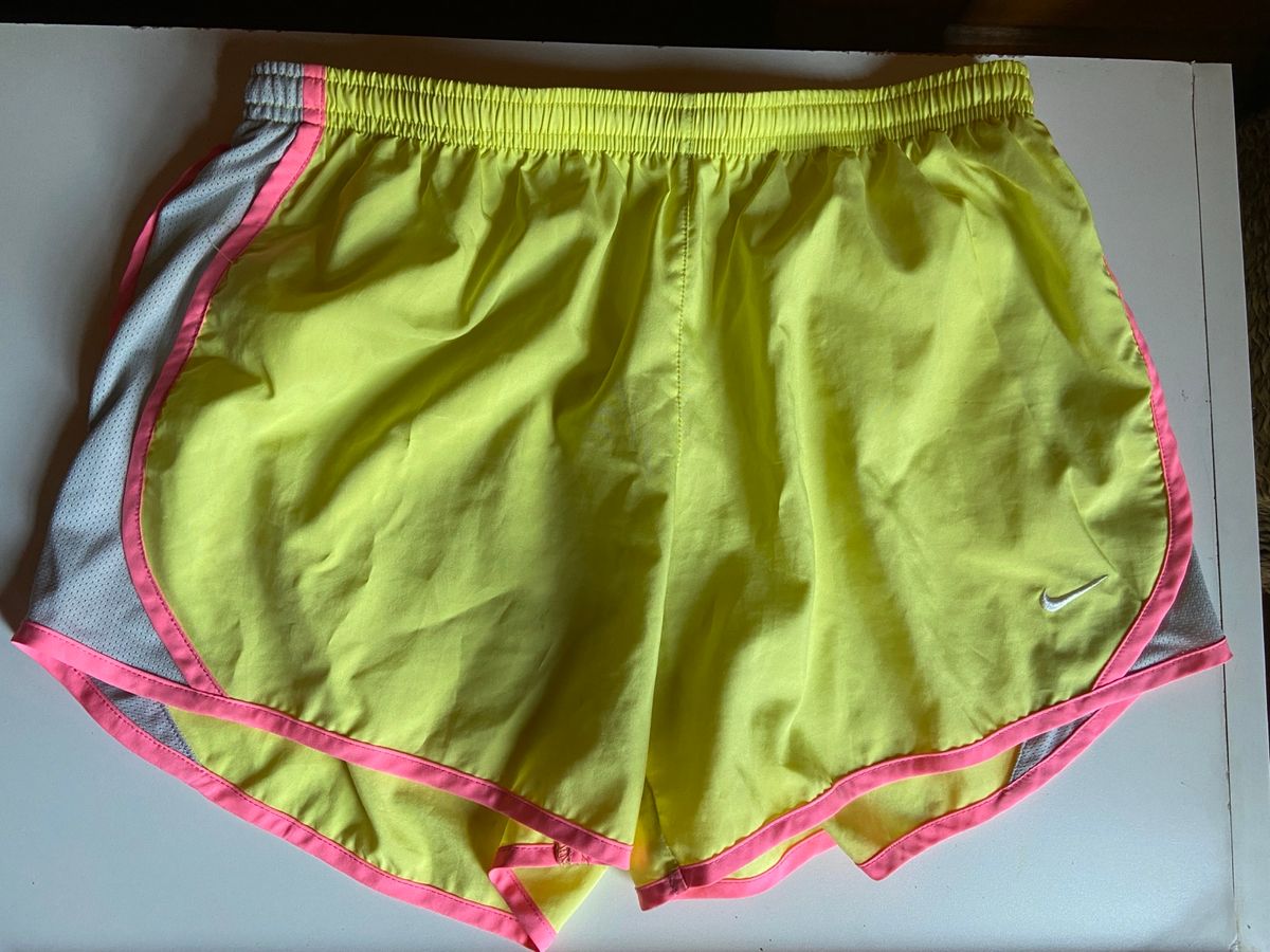 Yellow best sale nike shorts