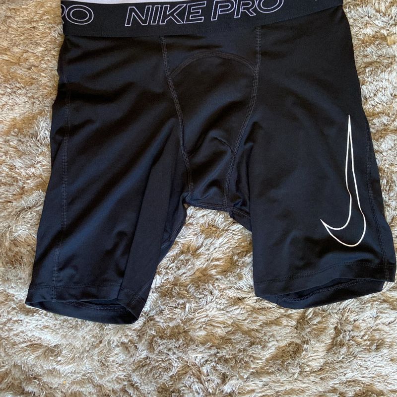 Oferta  Preto Nike Pro - Roupa