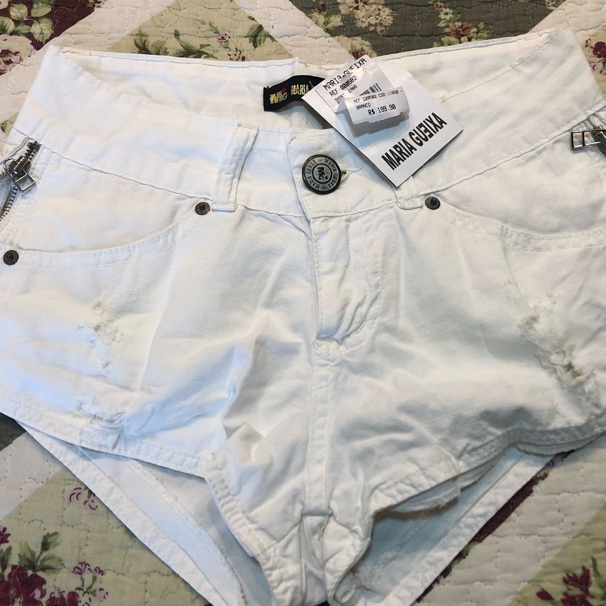 Shortinho Off White Maria Gueixa com a Etiqueta, Shorts Feminino Maria  Gueixa Usado 77434838