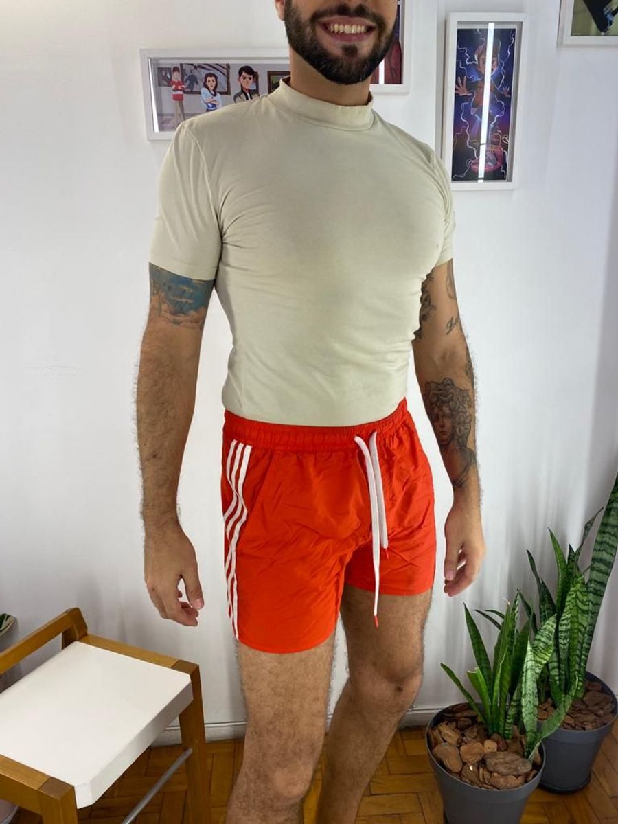 Short hotsell adidas vermelho