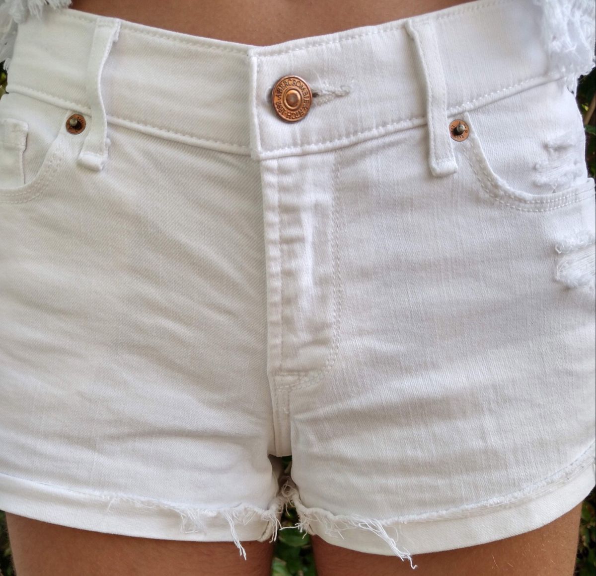 short jeans branco curto