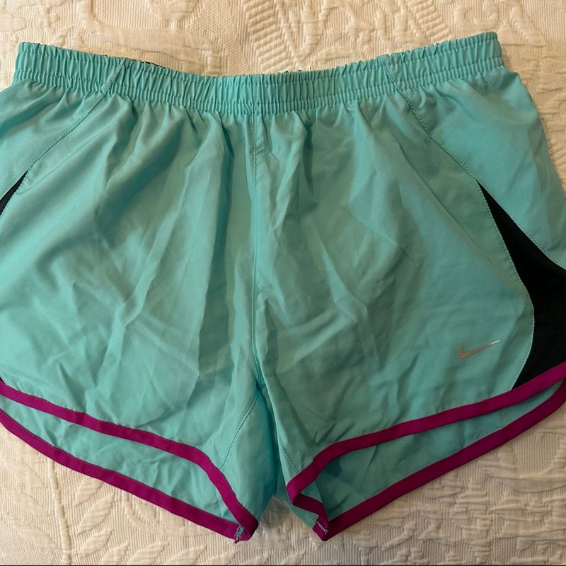 Conjunto Nike Pro | Shorts Feminino Nike Usado 90635563 | enjoei