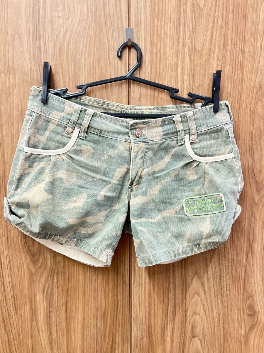 Short jeans camuflado store feminino