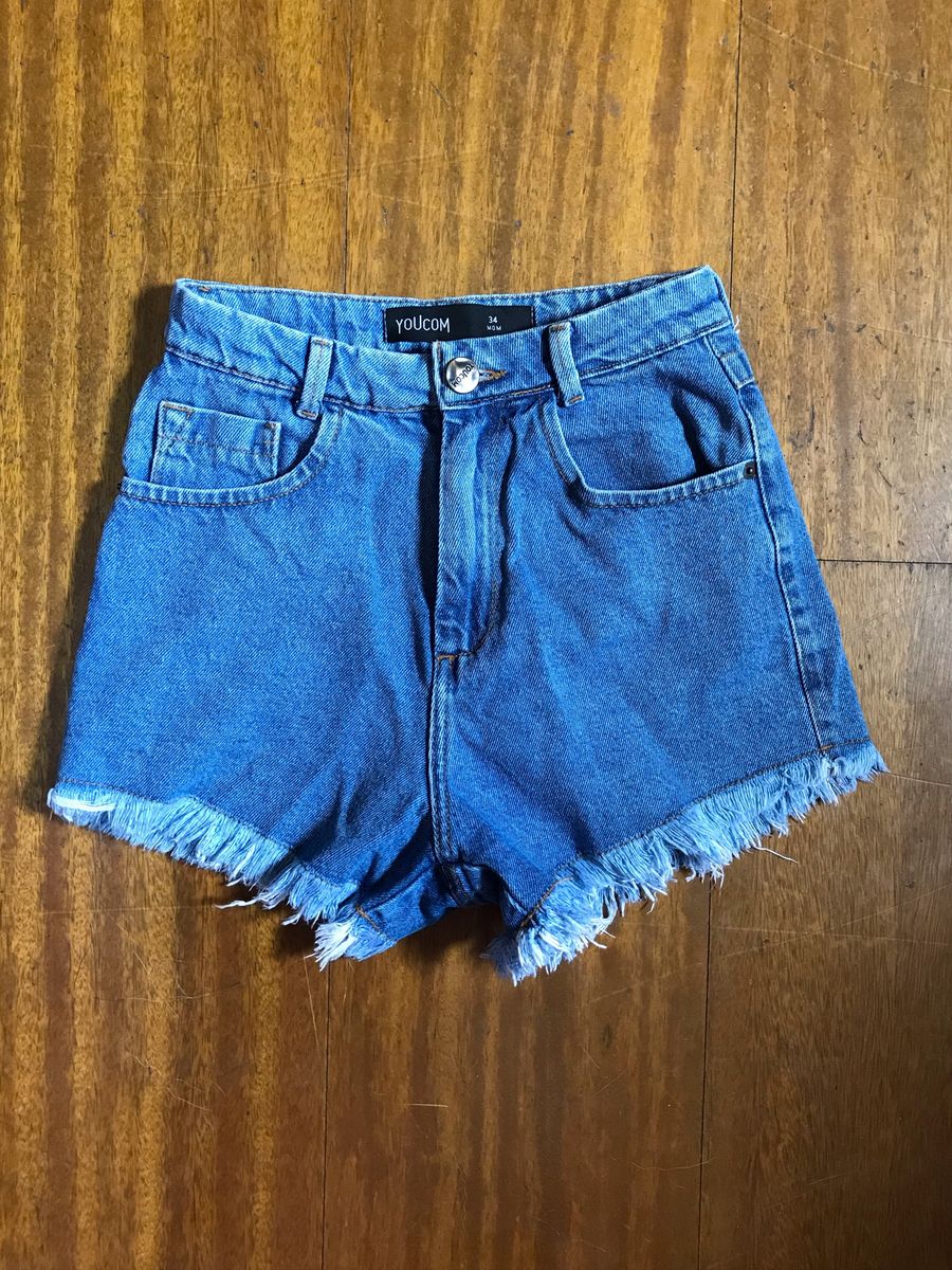 short jeans com laço na cintura