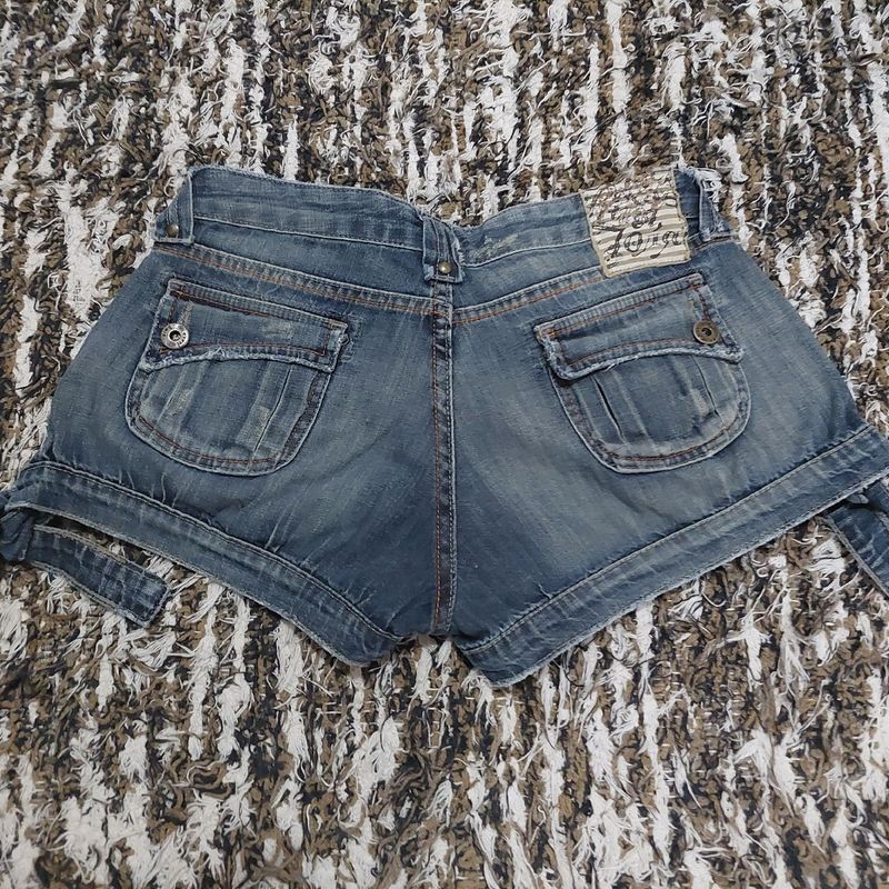 Short jeans 2024 cos largo