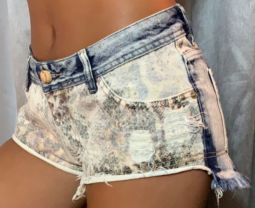 Shorts Jeans Degrant | Shorts Feminino Degrant Usado 39917791 | enjoei