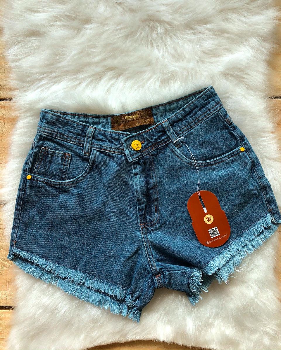 short jeans escuro