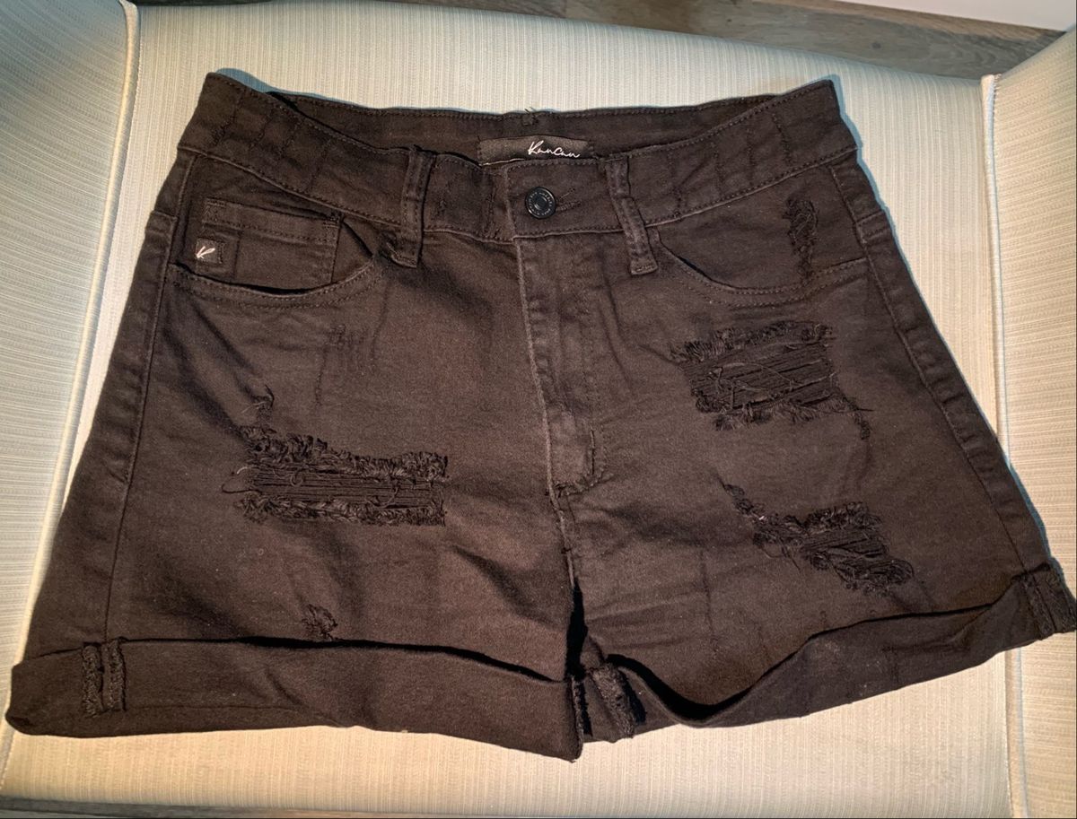 shorts preto cintura alta rasgado