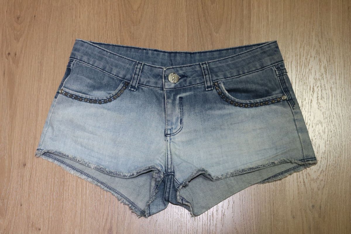 short jeans super curto