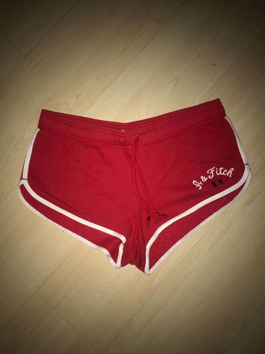 short moletom vermelho feminino