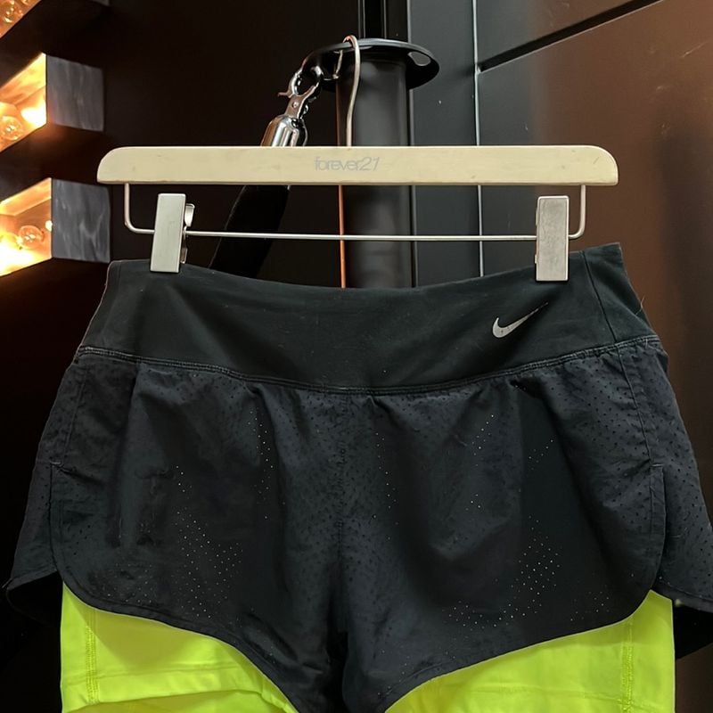 Nike shorts black store and yellow