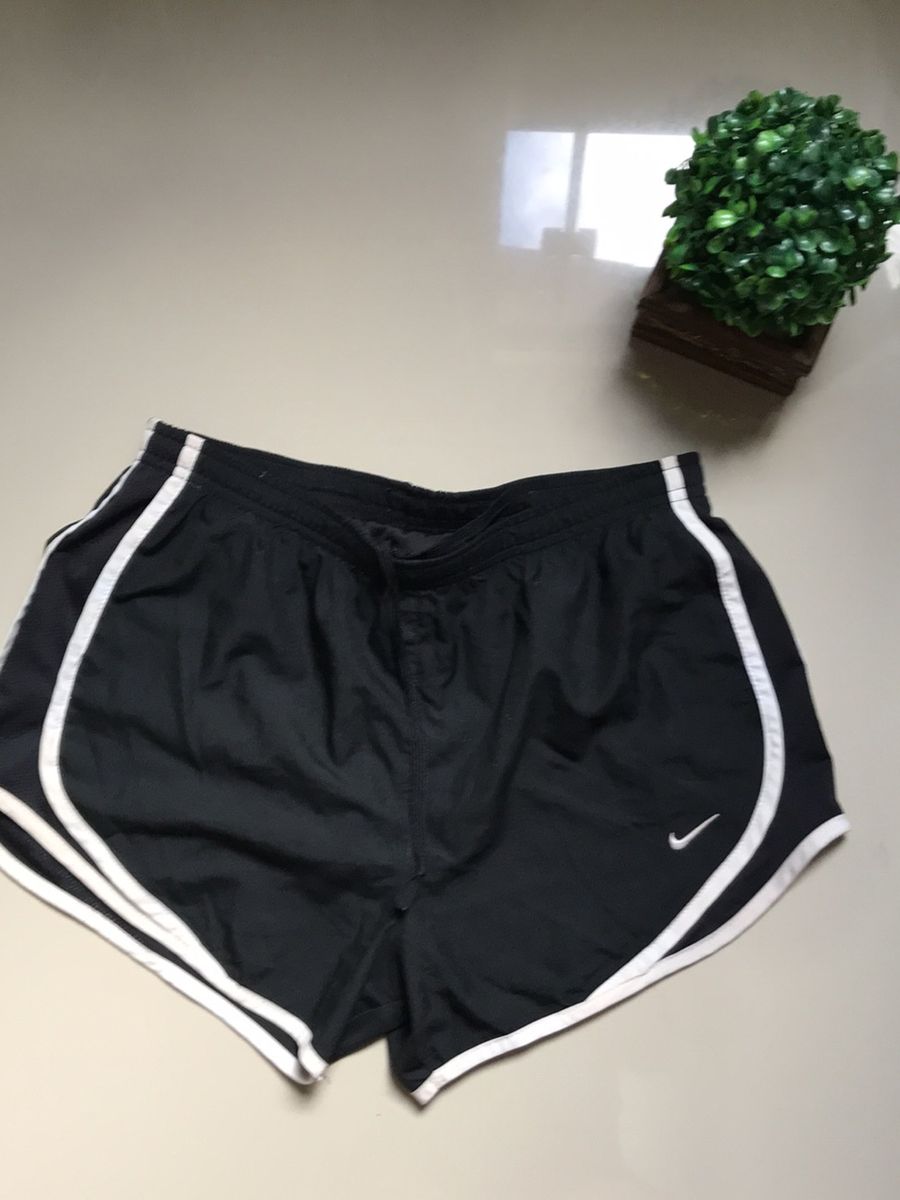 short tactel feminino nike