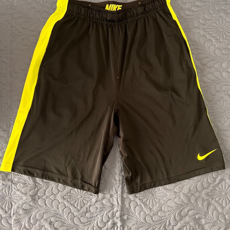 Nike yellow 2024 shorts mens