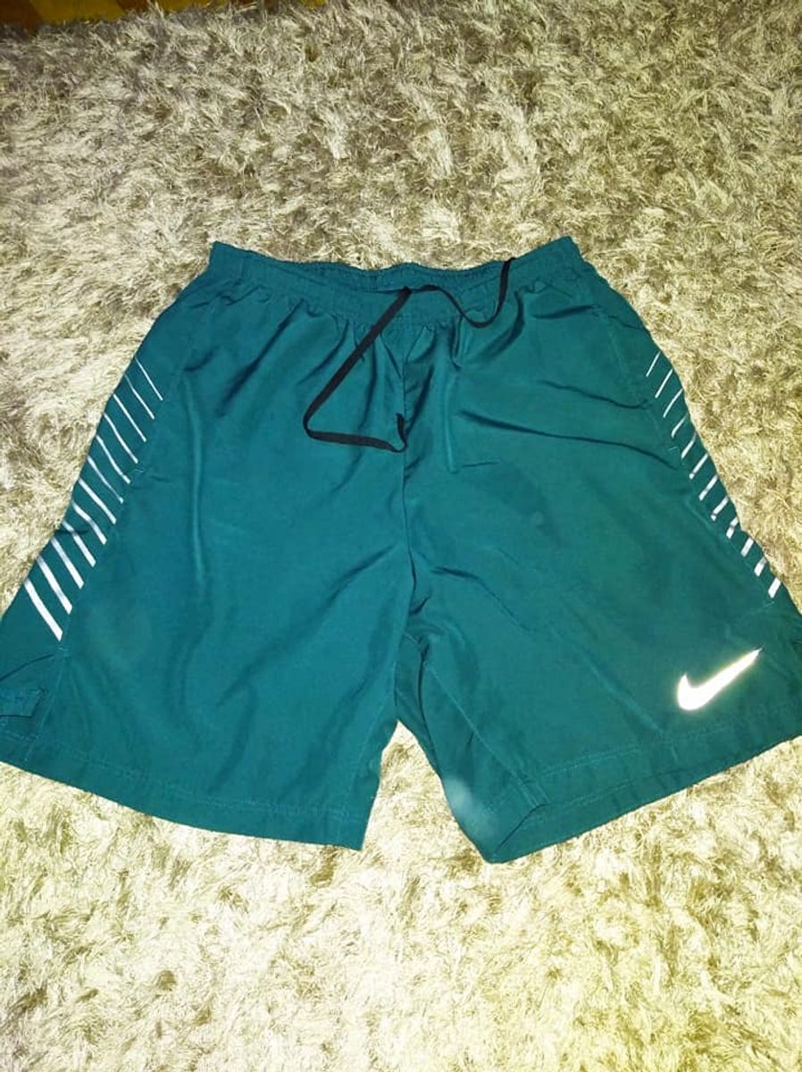 roupas da nike olho de gato