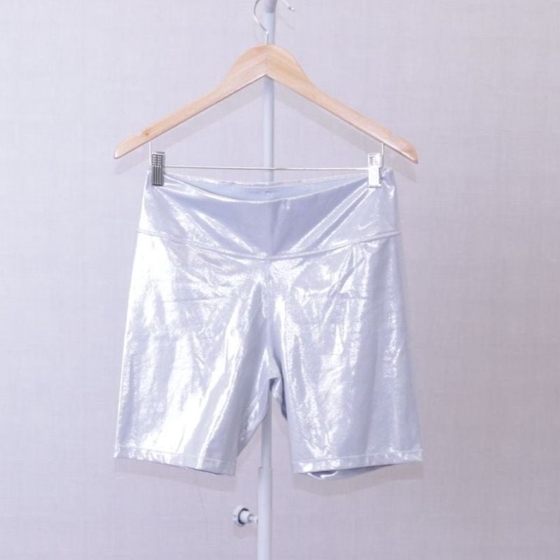 Silver store nike shorts