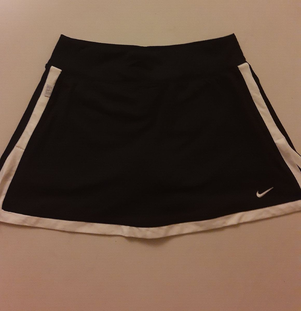 short saia nike