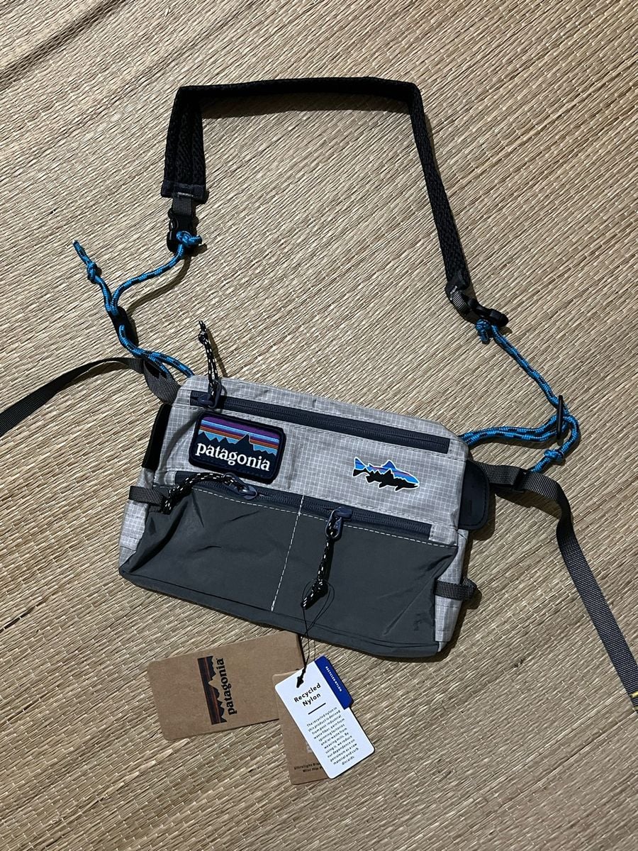 patagonia ボディバッグ グレー　廃盤　希少 patagonia（パタゴニア） Atom Sling 8L ショルダーバッグ クロス
