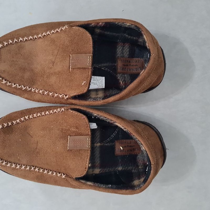 Signature By Levi Strauss Co Men s Venetian Moccasin Slipper Sapato Masculino Levi s Usado 83368992 enjoei