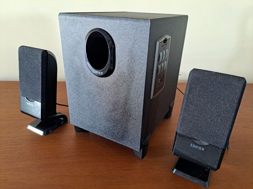 Sistema Edifier R101pf 2.1 - Caixas de Som e Subwoofer | Item de Música ...