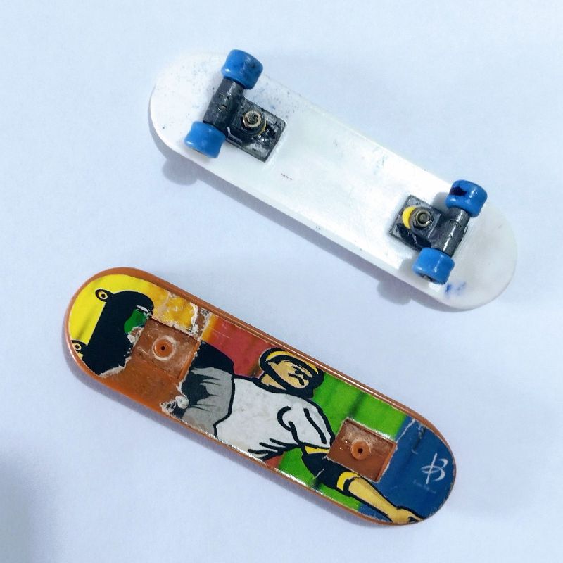 Skate dedo brinquedo que vem com tenis