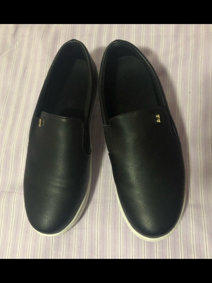 slip on couro santa lolla